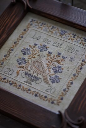 La Vie Est Belle - PRINT - Stitches Through The Years