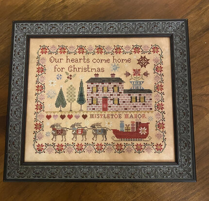 MISTLETOE MANOR SAMPLER AND SMALLS