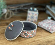 Pincushion Lovers- Mani di Donna